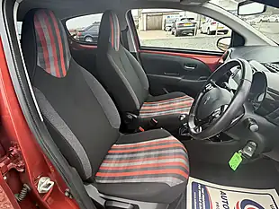 Used 2019 Peugeot 108 Collection Red - Interior and Exterior details 16