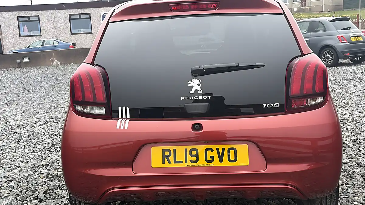 Used 2019 Peugeot 108 Collection Red - Interior and Exterior details 6
