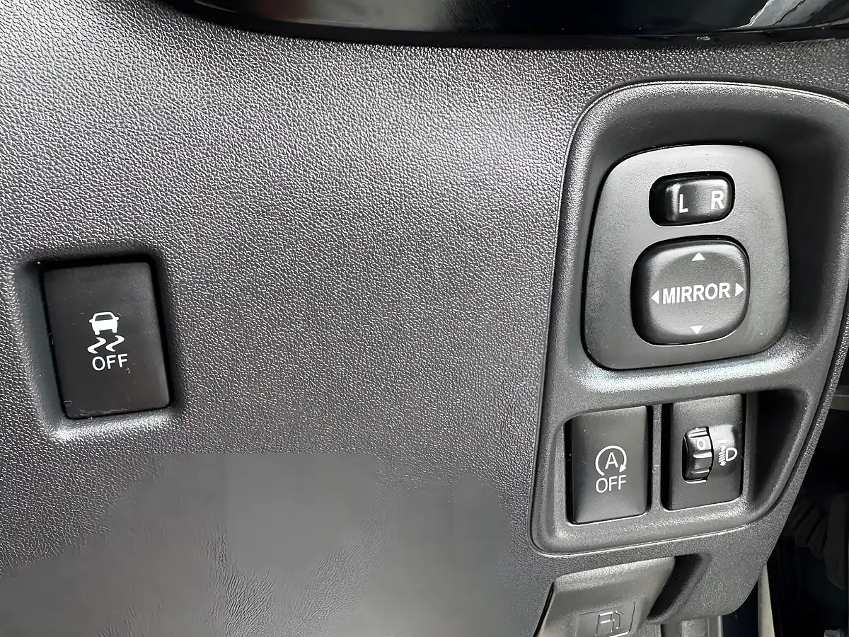 Used 2019 Peugeot 108 Collection Top Grey - Interior and Exterior details 16