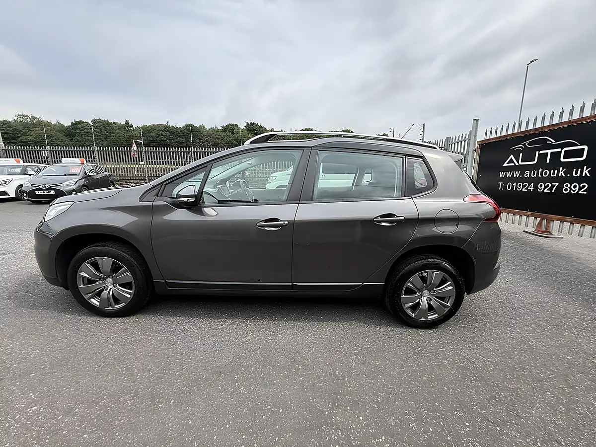 Used 2019 Peugeot 2008 Active Grey - Interior and Exterior details 4