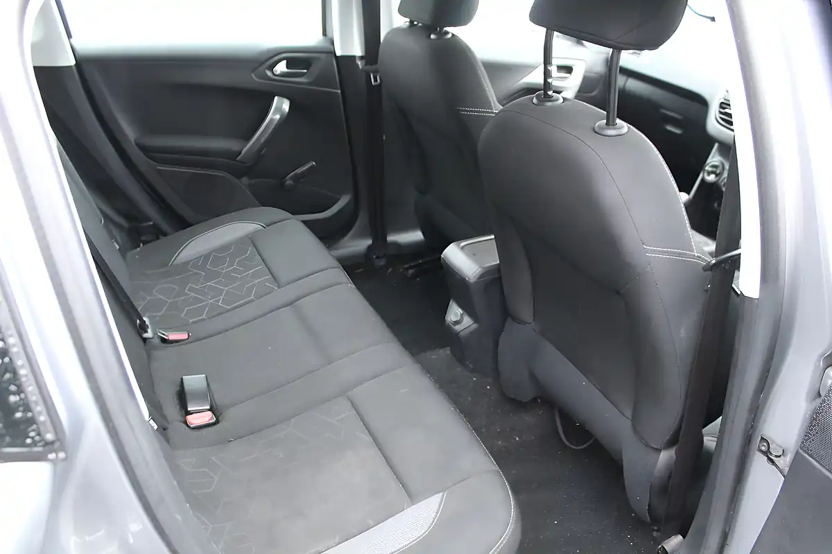 Used 2019 Peugeot 2008 Active Grey - Interior and Exterior details 4