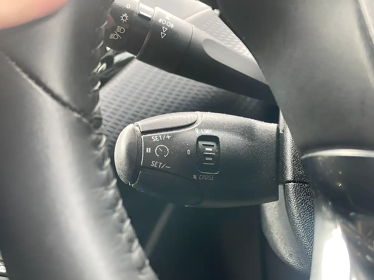 Used 2019 Peugeot 2008 Active White - Interior and Exterior details 20