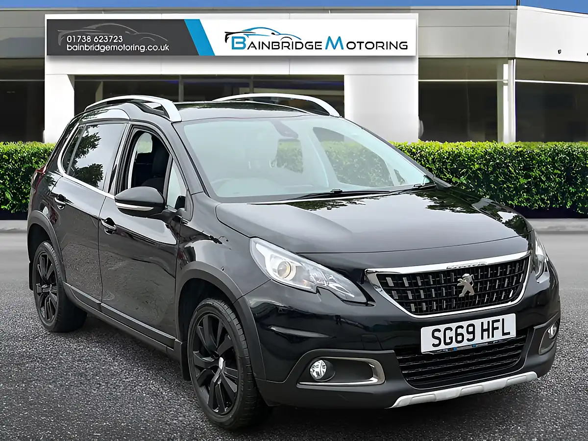 Used 2019 Peugeot 2008 Allure Black - Front View
