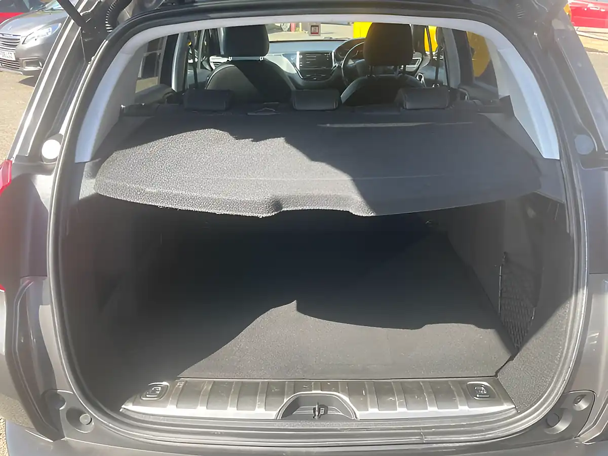 Used 2019 Peugeot 2008 Allure Grey - Interior and Exterior details 16