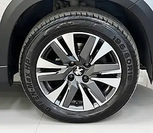 Used 2019 Peugeot 2008 Allure Grey - Interior and Exterior details 9