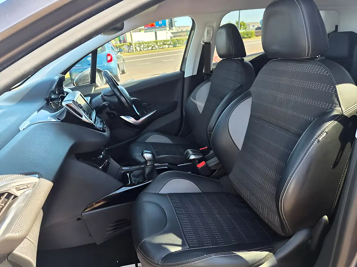 Used 2019 Peugeot 2008 Allure Grey - Interior and Exterior details 16