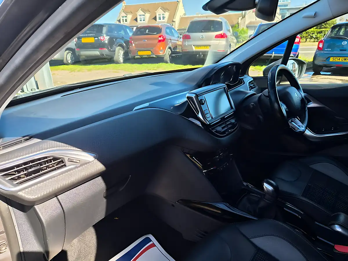 Used 2019 Peugeot 2008 Allure Grey - Interior and Exterior details 17