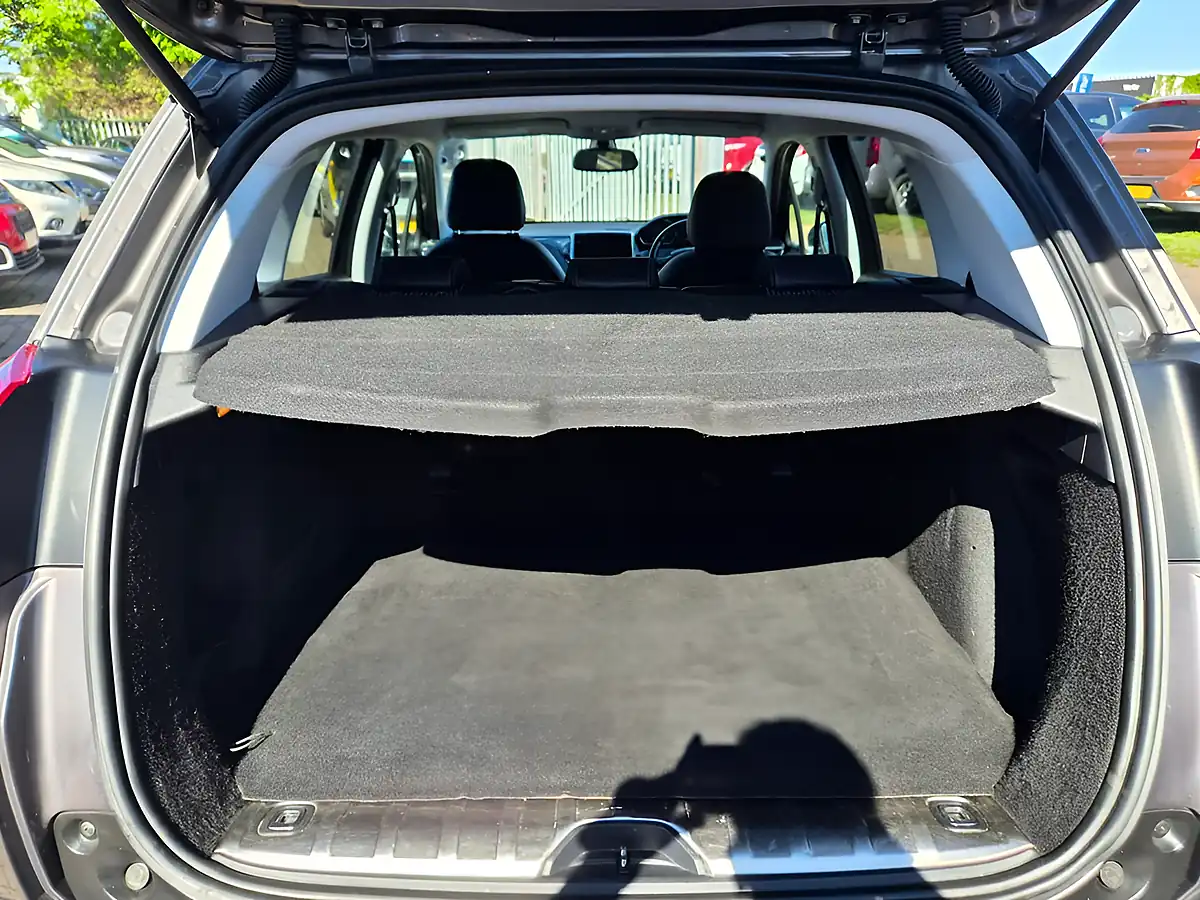 Used 2019 Peugeot 2008 Allure Grey - Interior and Exterior details 18