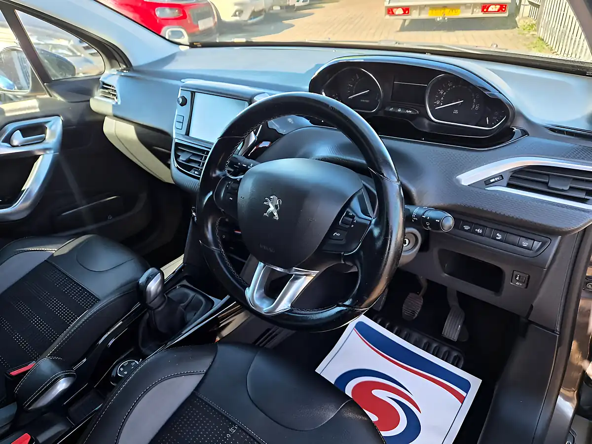 Used 2019 Peugeot 2008 Allure Grey - Interior and Exterior details 8