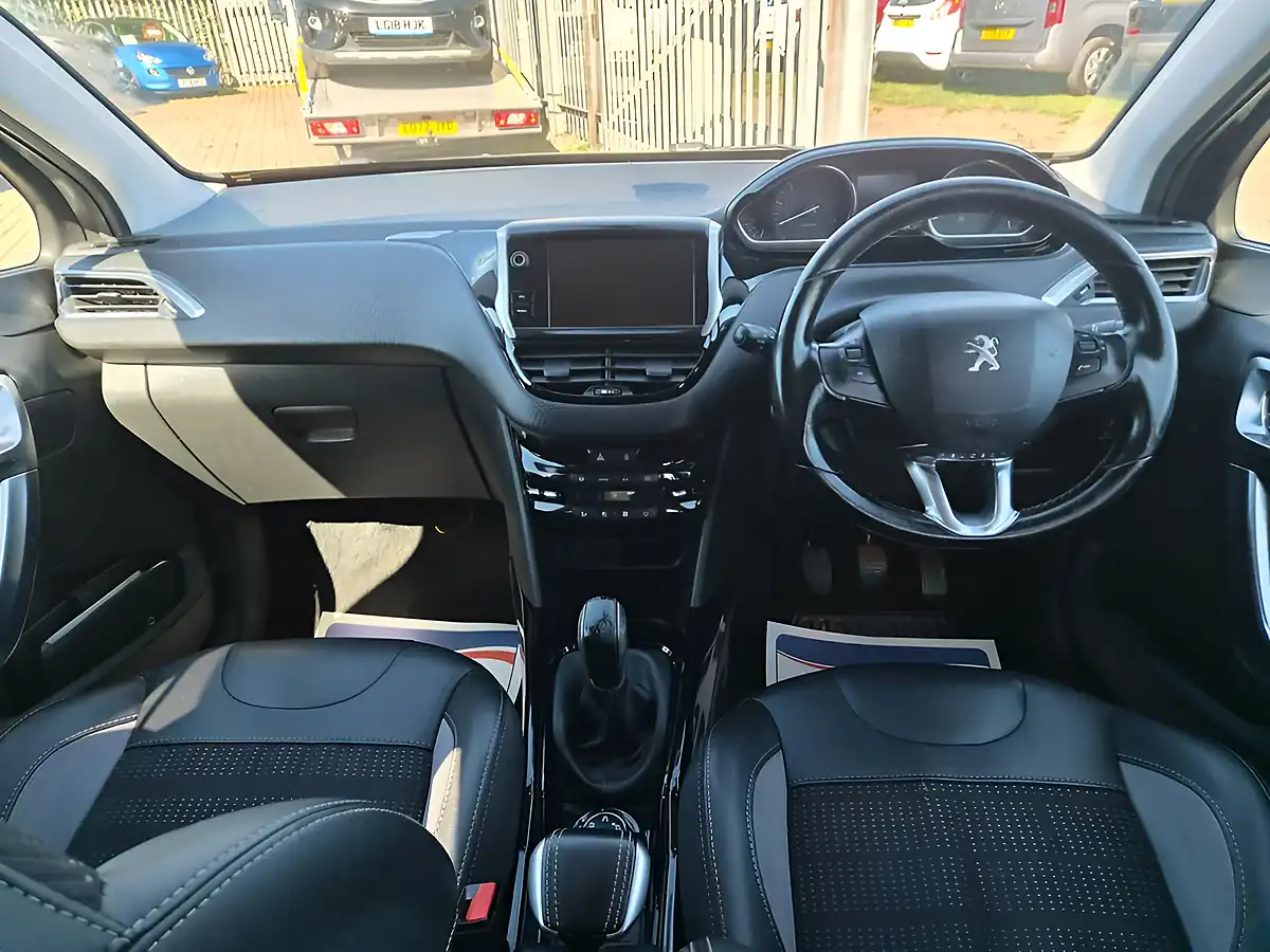 Used 2019 Peugeot 2008 Allure Grey - Interior and Exterior details 9