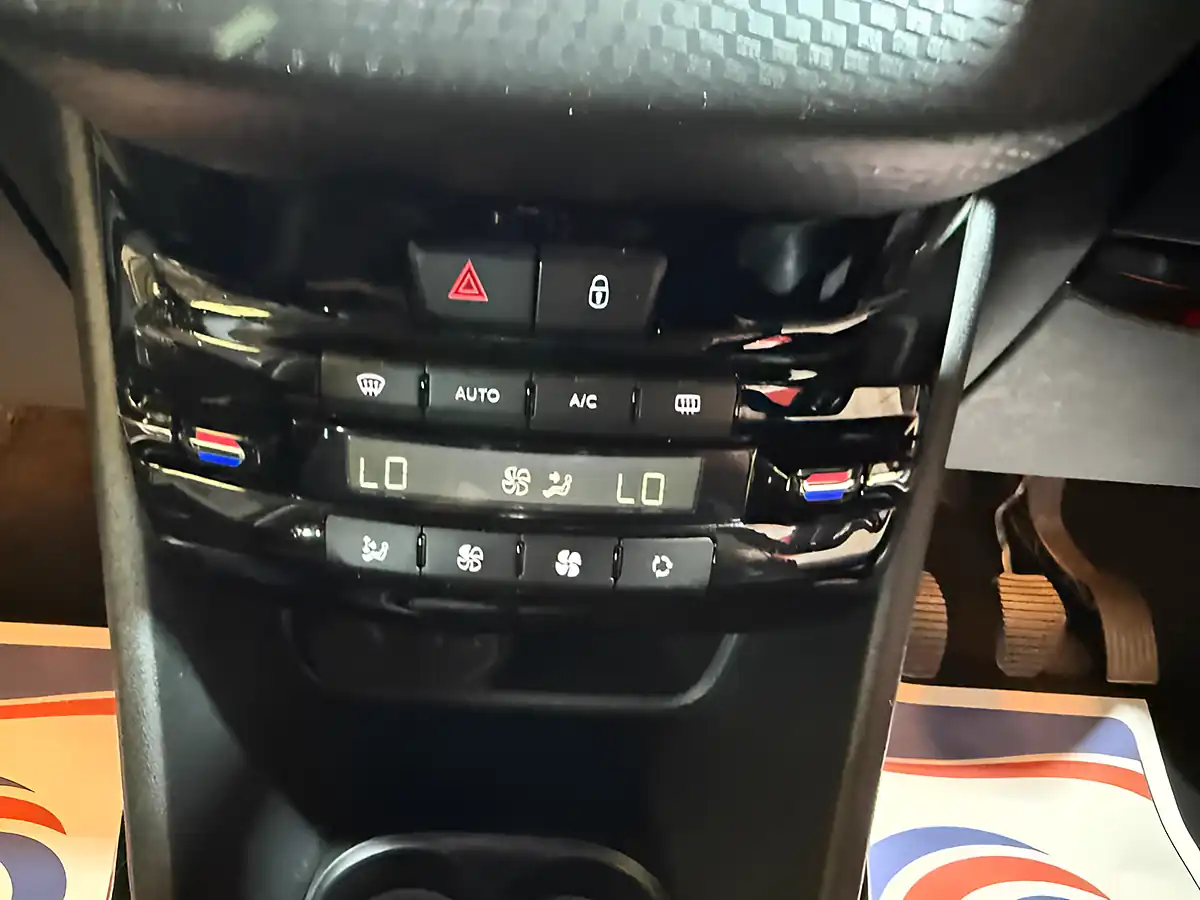 Used 2019 Peugeot 2008 Allure Grey - Interior and Exterior details 13