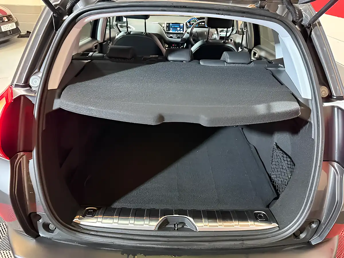 Used 2019 Peugeot 2008 Allure Grey - Interior and Exterior details 17