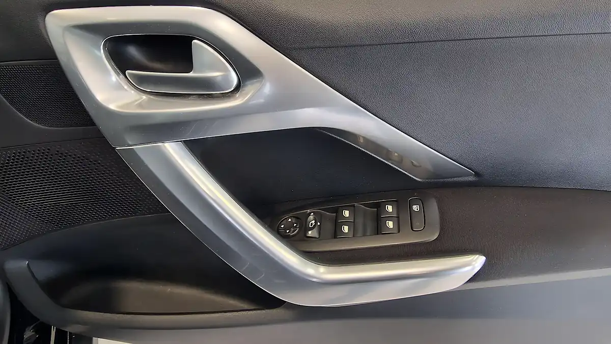 Used 2019 Peugeot 2008 Allure Premium Black - Interior and Exterior details 12