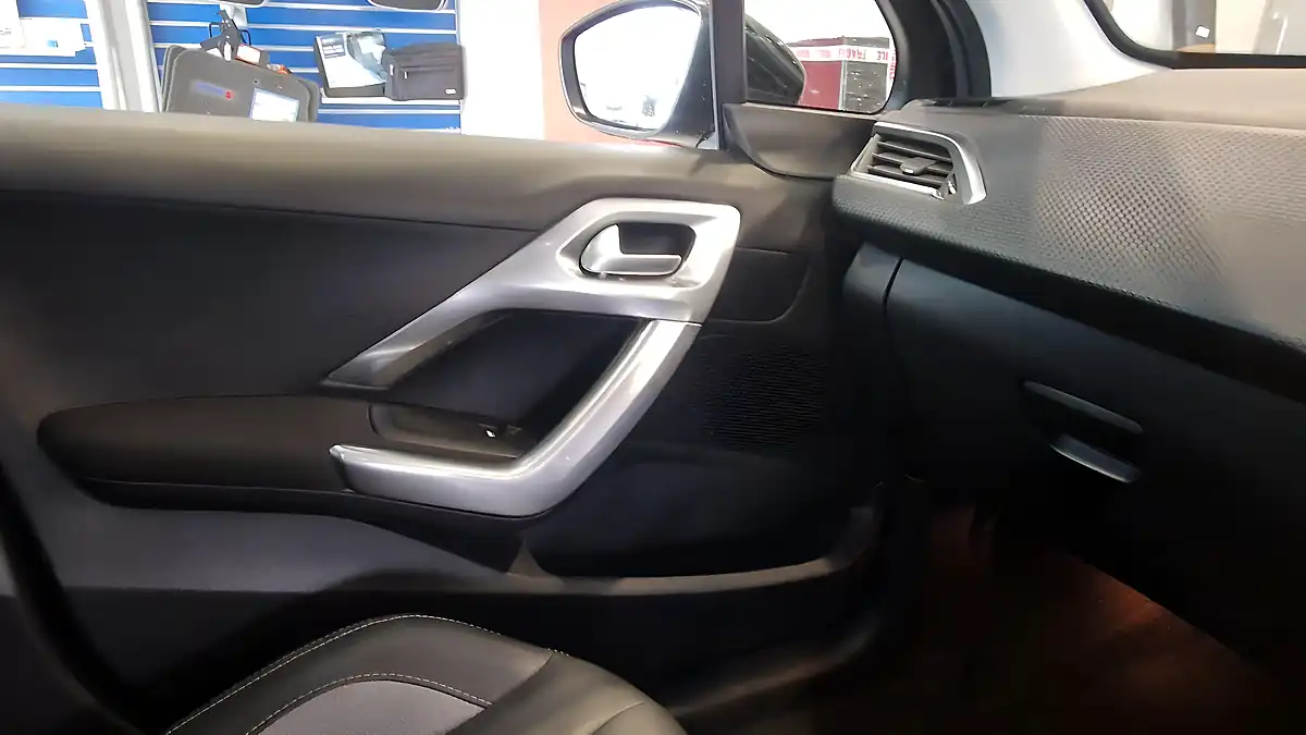Used 2019 Peugeot 2008 Allure Premium Black - Interior and Exterior details 8