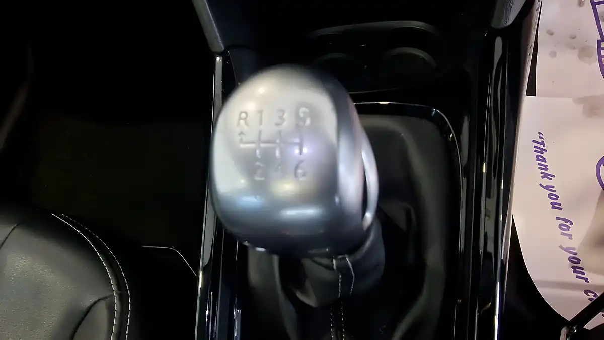 Used 2019 Peugeot 2008 Allure Premium Black - Interior and Exterior details 9