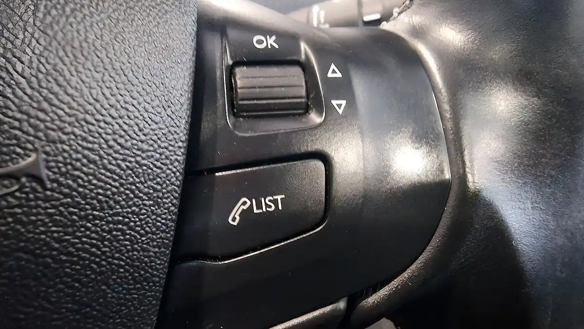 Used 2019 Peugeot 2008 Allure Premium Black - Interior and Exterior details 11