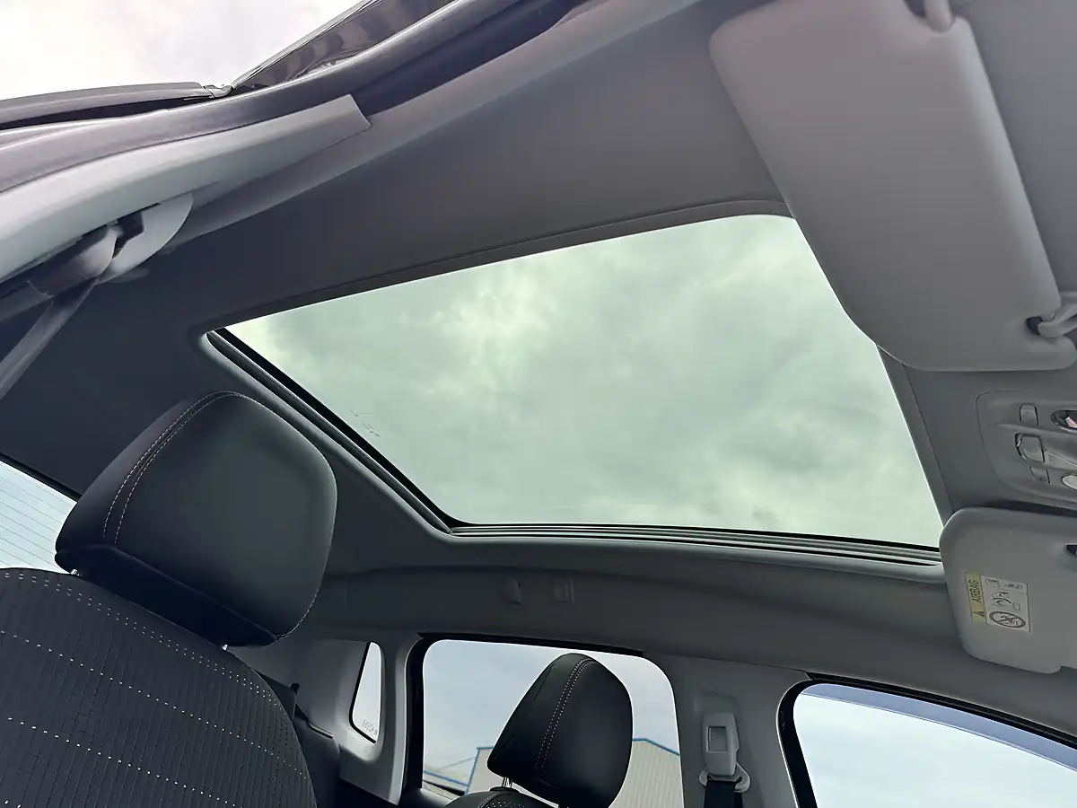 Used 2019 Peugeot 2008 Allure Premium Grey - Interior and Exterior details 15