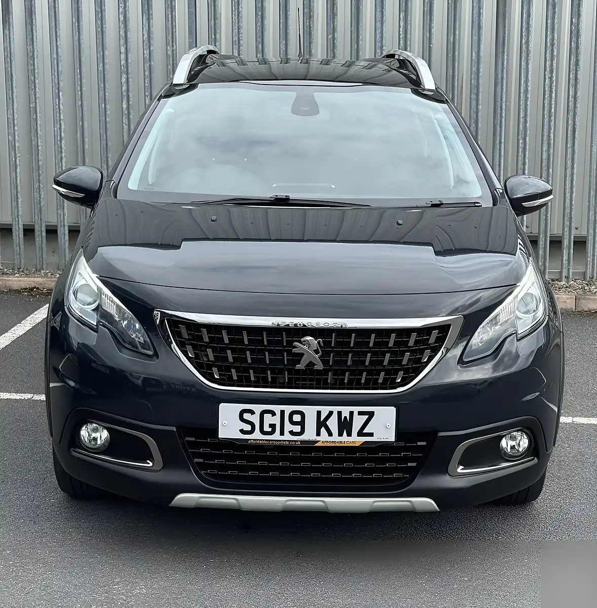 Used 2019 Peugeot 2008 Allure Premium Grey - Interior and Exterior details 3