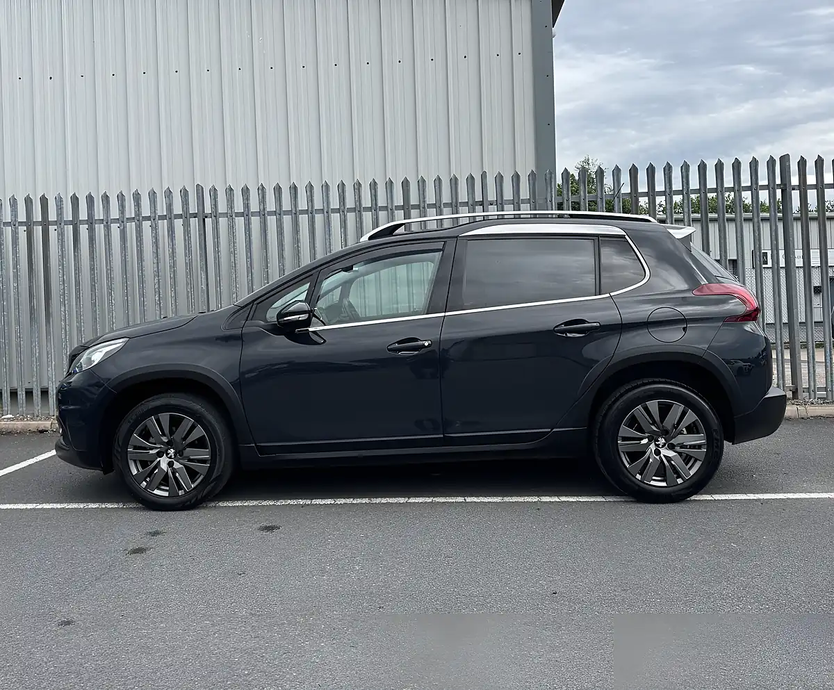 Used 2019 Peugeot 2008 Allure Premium Grey - Interior and Exterior details 8