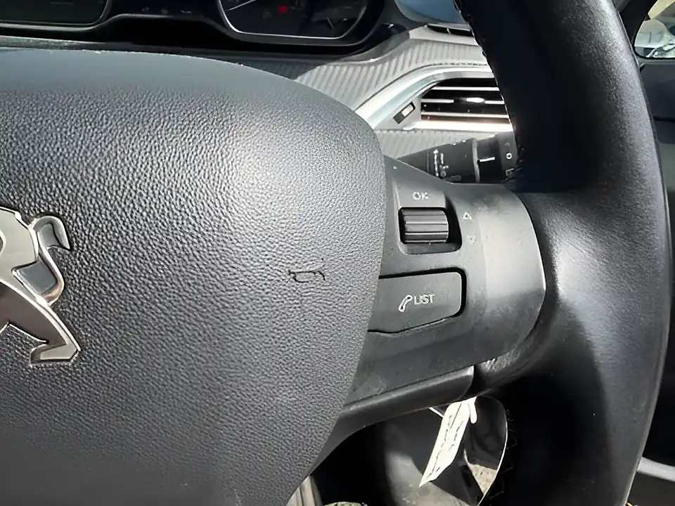 Used 2019 Peugeot 2008 Allure Premium Grey - Interior and Exterior details 11