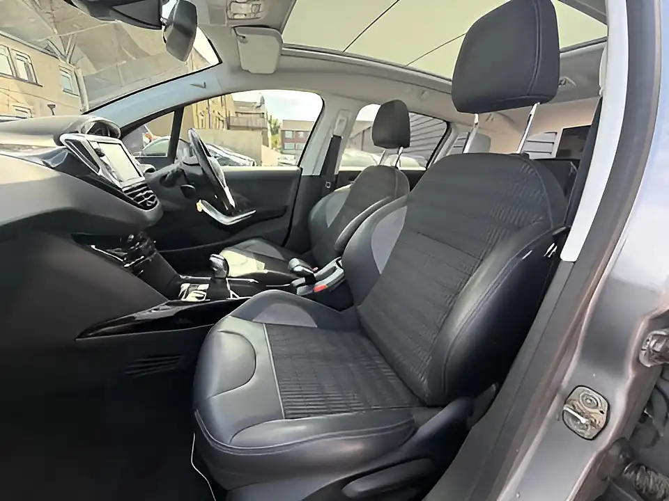 Used 2019 Peugeot 2008 Allure Premium Grey - Interior and Exterior details 15