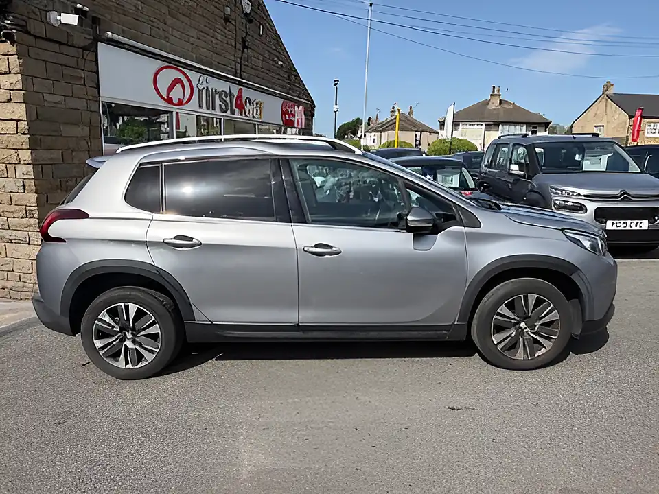Used 2019 Peugeot 2008 Allure Premium Grey - Interior and Exterior details 6