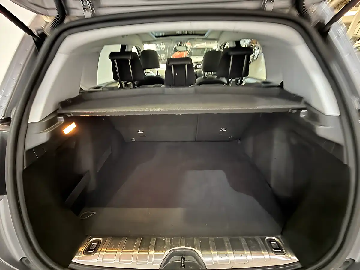 Used 2019 Peugeot 2008 Allure Premium Grey - Interior and Exterior details 17