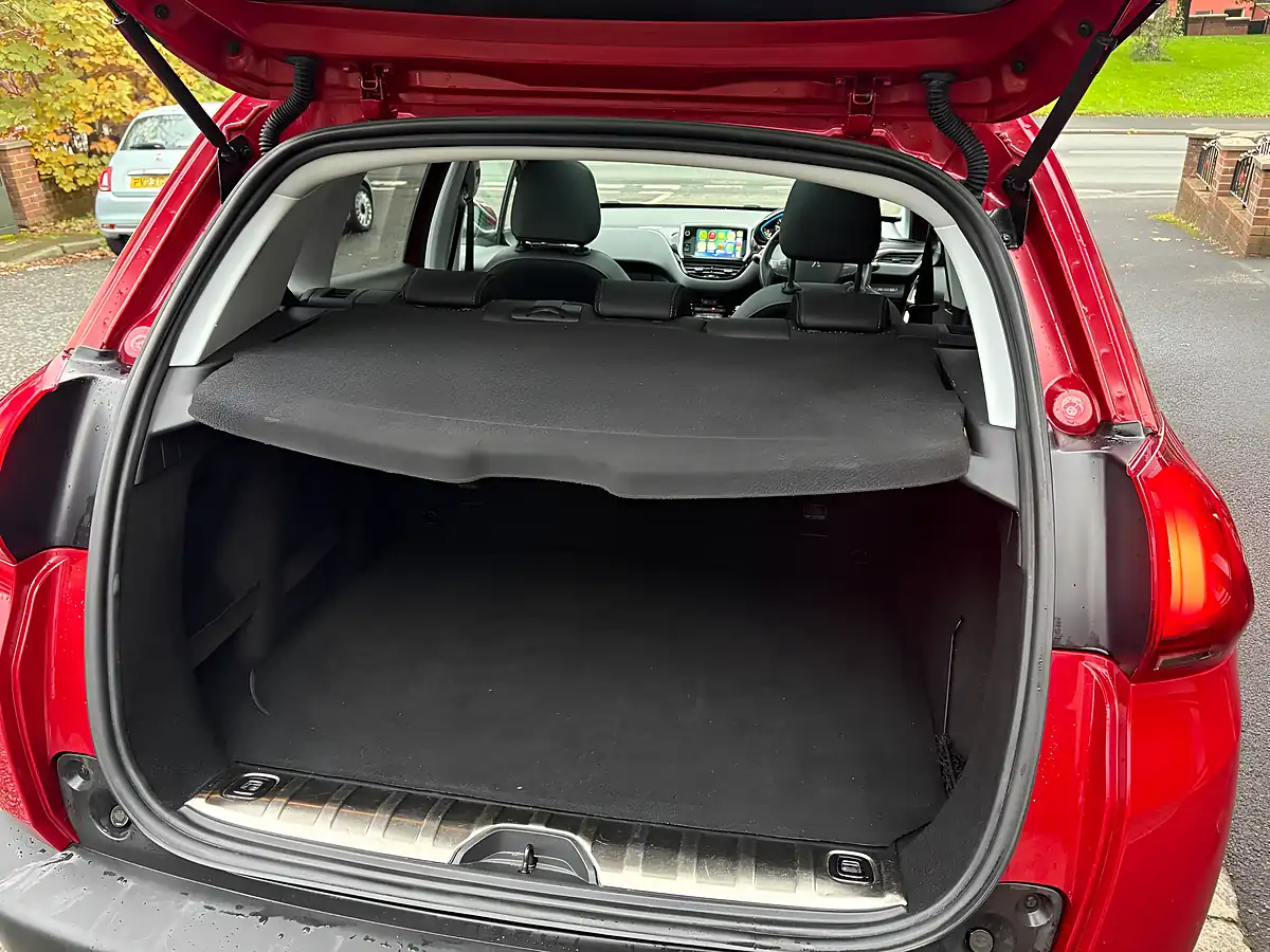 Used 2019 Peugeot 2008 Allure Premium Red - Interior and Exterior details 12