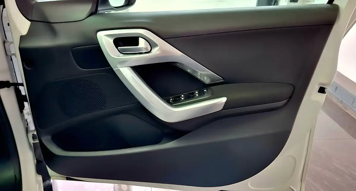 Used 2019 Peugeot 2008 Allure Premium White - Interior and Exterior details 11