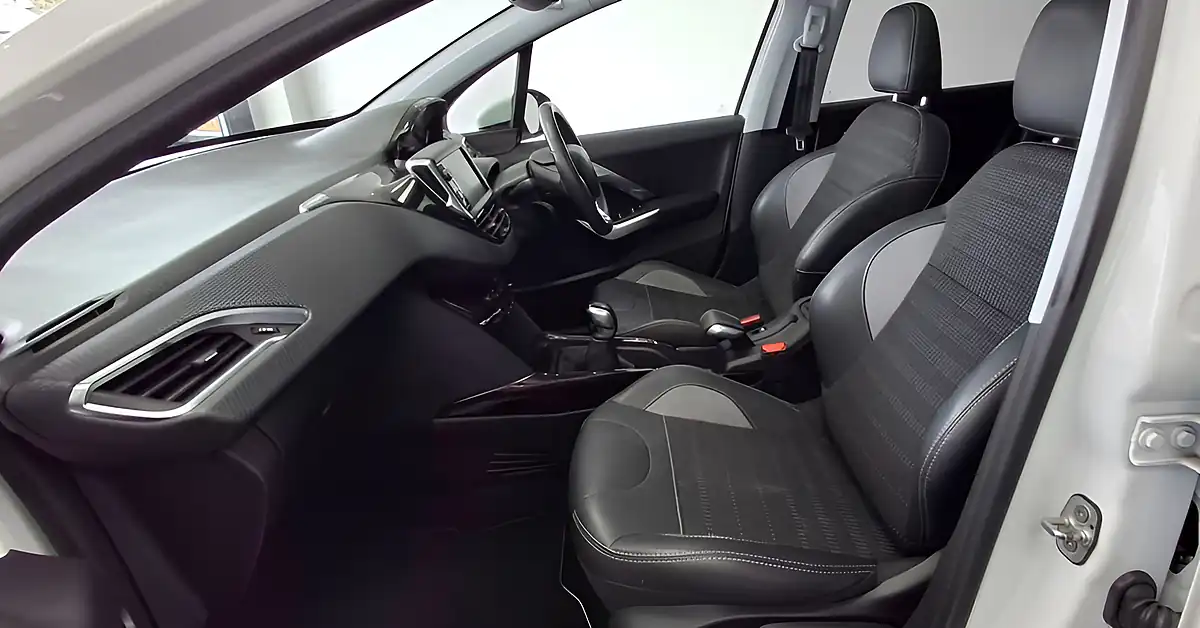 Used 2019 Peugeot 2008 Allure Premium White - Interior and Exterior details 17