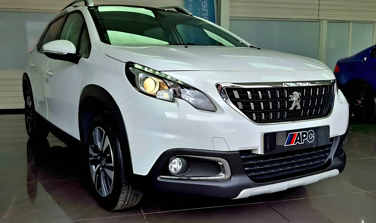 Used 2019 Peugeot 2008 Allure Premium White - Interior and Exterior details 8