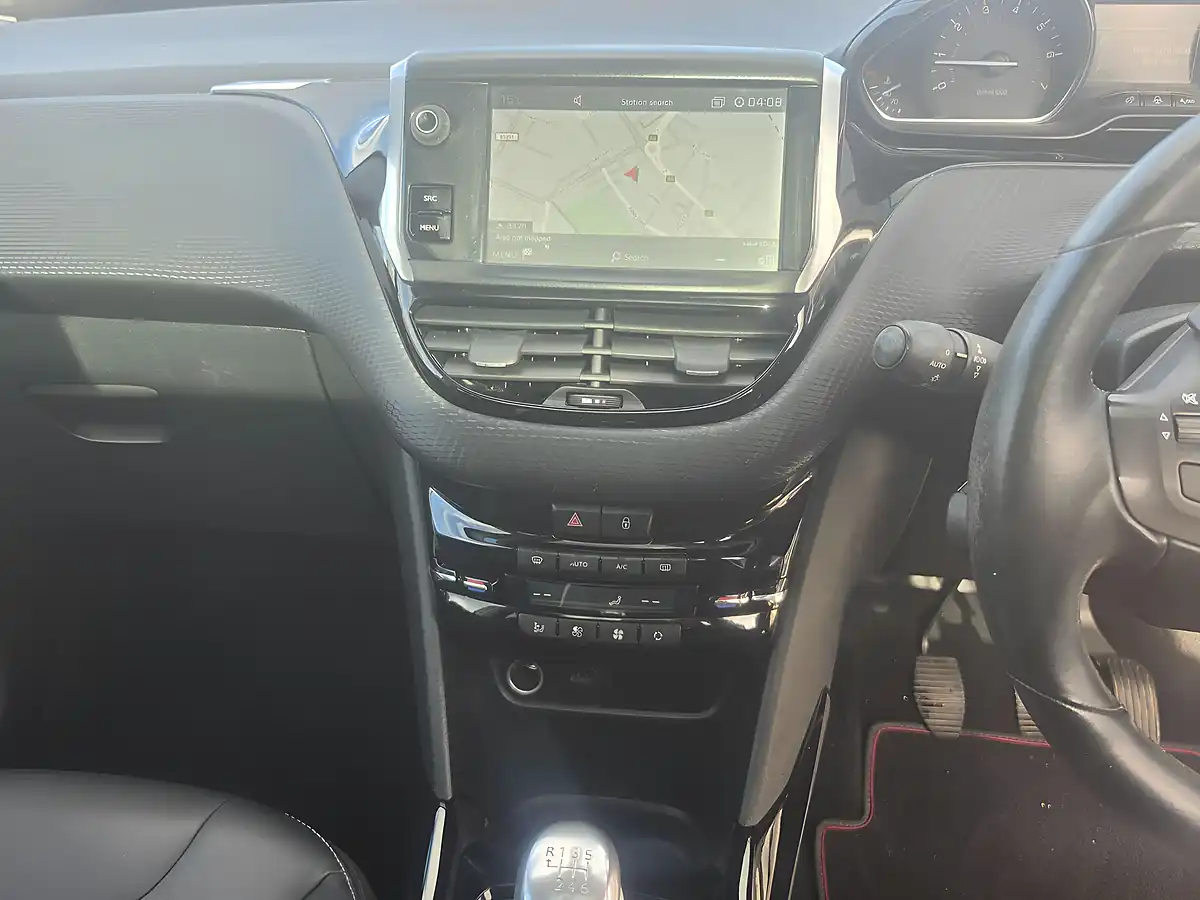 Used 2019 Peugeot 2008 Allure Premium White - Interior and Exterior details 11