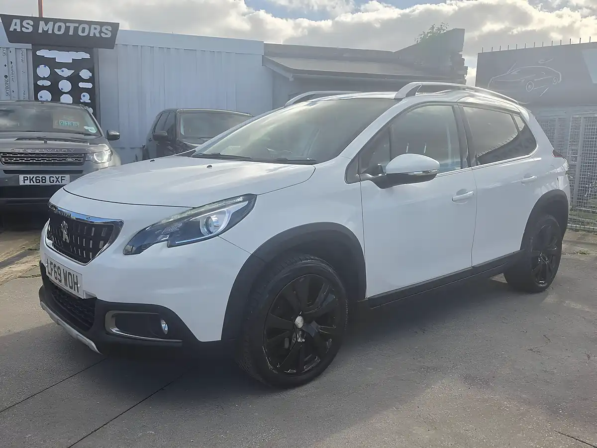 Used 2019 Peugeot 2008 Allure Premium White - Interior and Exterior details 3