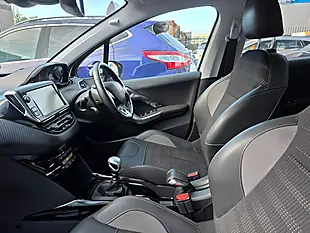 Used 2019 Peugeot 2008 Allure White - Interior and Exterior details 16
