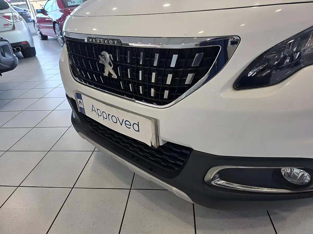 Used 2019 Peugeot 2008 Allure White - Interior and Exterior details 18