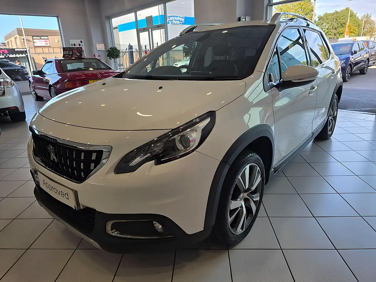 Used 2019 Peugeot 2008 Allure White - Interior and Exterior details 3