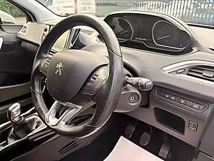 Used 2019 Peugeot 2008 Allure White - Interior and Exterior details 12