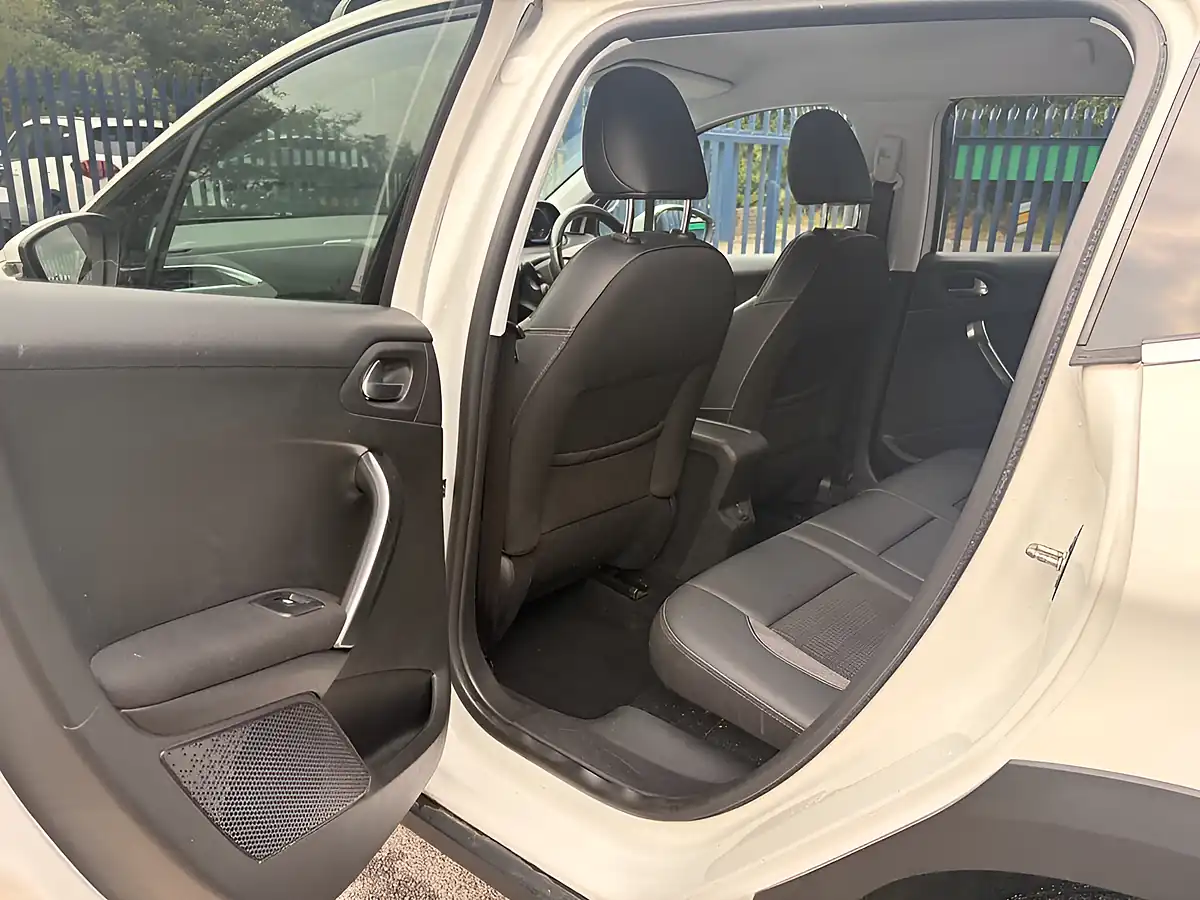 Used 2019 Peugeot 2008 Allure White - Interior and Exterior details 14