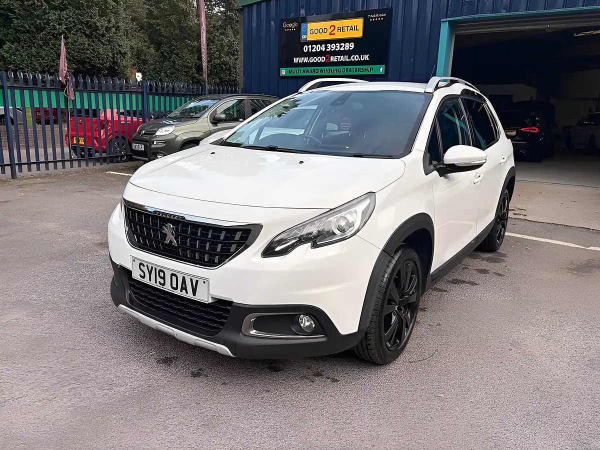Used 2019 Peugeot 2008 Allure White - Interior and Exterior details 4