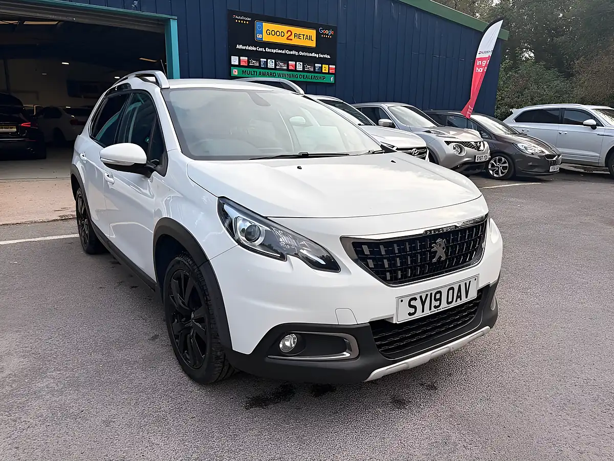 Used 2019 Peugeot 2008 Allure White - Interior and Exterior details 6