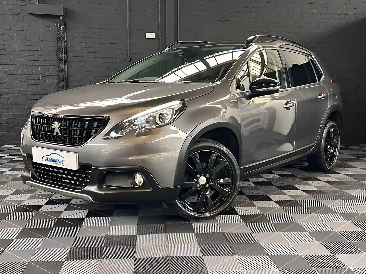 Used 2019 Peugeot 2008 GT Line Metallic Grey - Front View