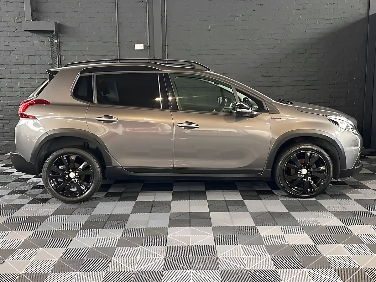 Used 2019 Peugeot 2008 GT Line Metallic Grey - Interior and Exterior details 4