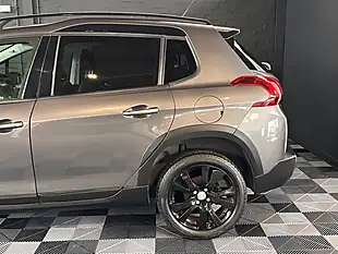 Used 2019 Peugeot 2008 GT Line Metallic Grey - Interior and Exterior details 8