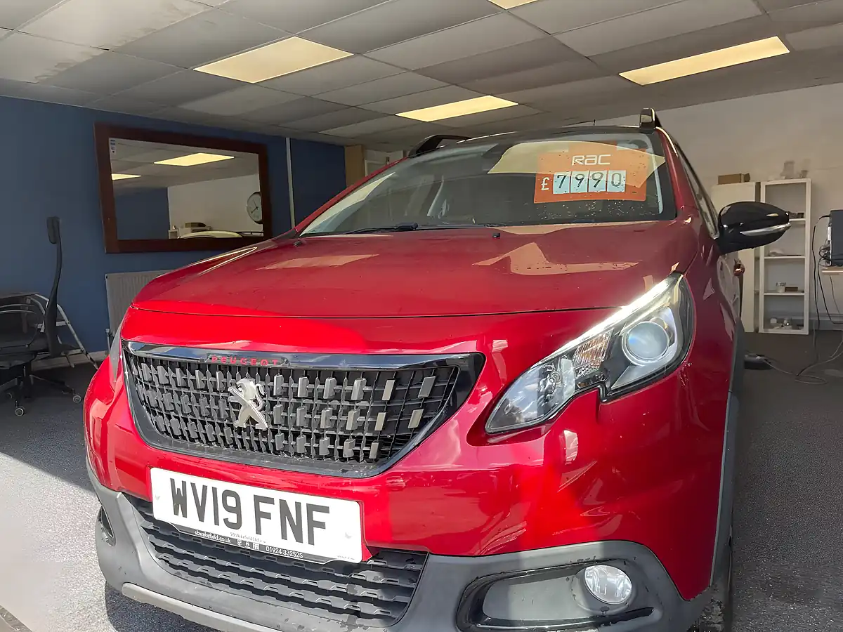 Used 2019 Peugeot 2008 GT Line Red - Interior and Exterior details 4