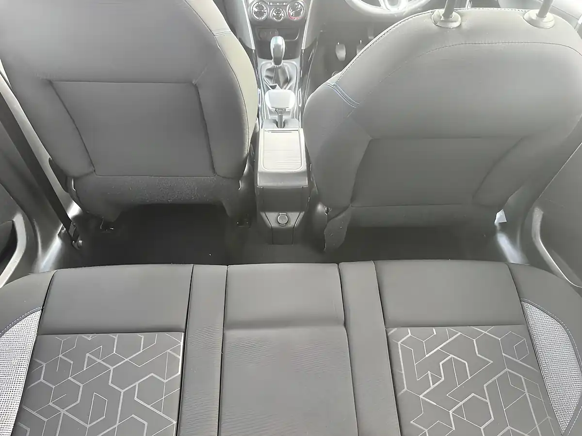 Used 2019 Peugeot 2008 Signature White - Interior and Exterior details 13