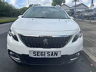 Used 2019 Peugeot 2008 Signature White - Interior and Exterior details 8