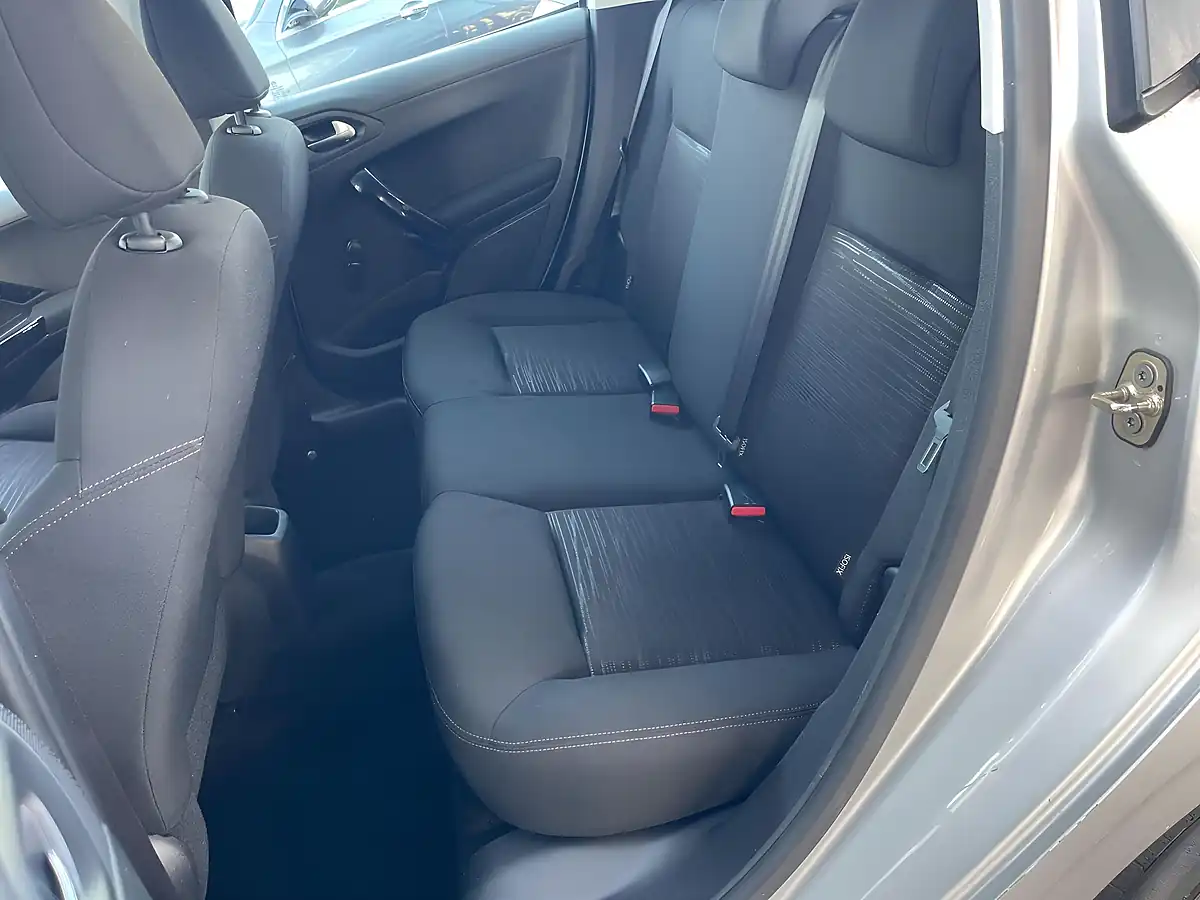 Used 2019 Peugeot 208 Access+ Silver - Interior and Exterior details 12