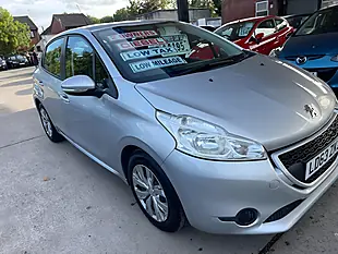 Used 2019 Peugeot 208 Access+ Silver - Interior and Exterior details 18