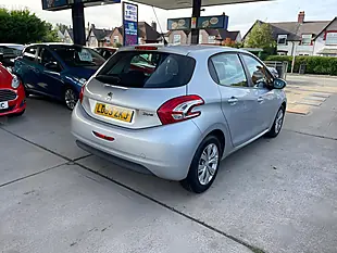 Used 2019 Peugeot 208 Access+ Silver - Interior and Exterior details 2