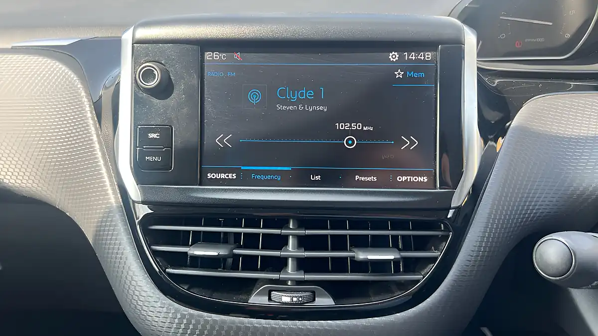 Used 2019 Peugeot 208 Active Blue - Interior and Exterior details 10